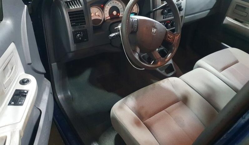
								2006 Dodge Dakota full									