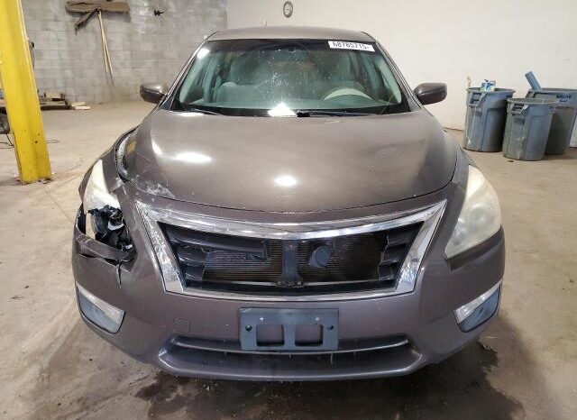 
								2013 Nissan Altima 2.5 full									