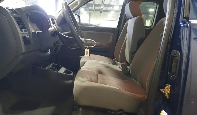 
								2006 Dodge Dakota full									