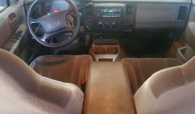 
								2004 Dodge Dakota full									