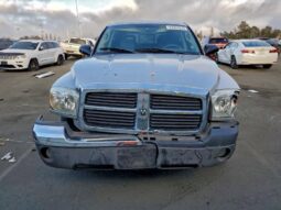 
										2005 Dodge Dakota full									