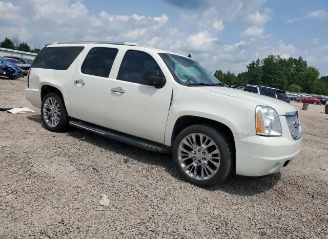 
								2014 Gmc Yukon full									