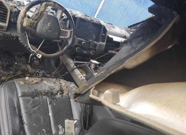 
								2022 Ford F250 super full									