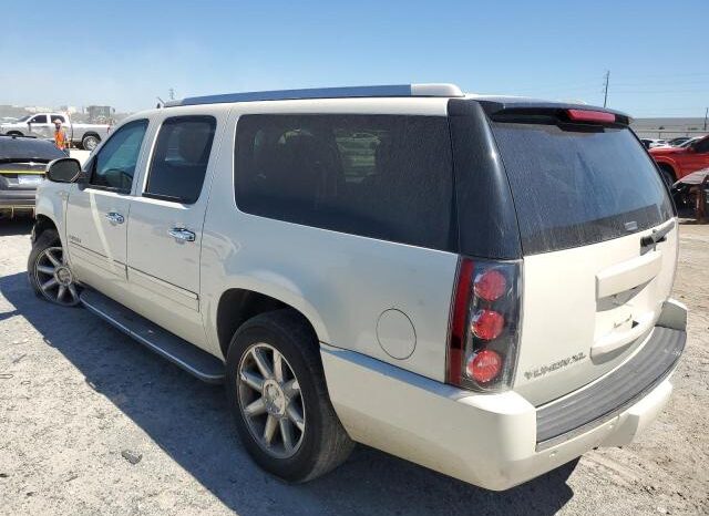 
								2014 Gmc Yukon full									