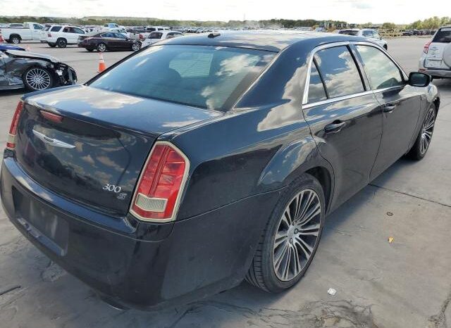 
								2012 Chrysler 300 full									