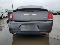 
										2017 Chrysler 300 full									