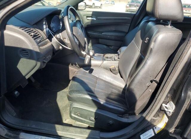 
								2013 Chrysler 300 full									
