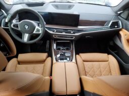 
										2025 BMW X7 full									