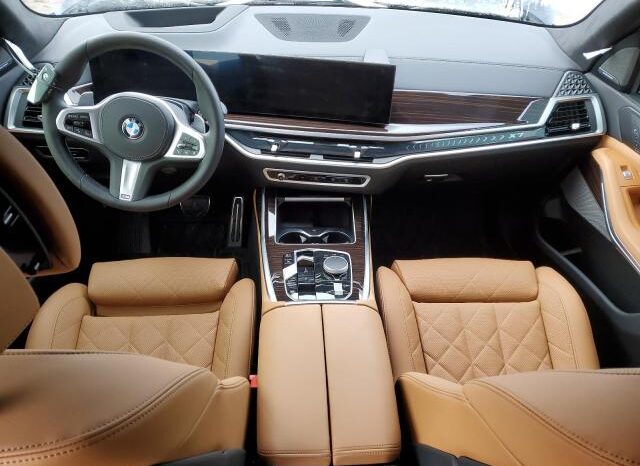 
								2025 BMW X7 full									