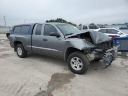 
										2016 Dodge Dakota full									