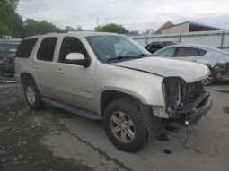 
										2013 Gmc Yukon full									