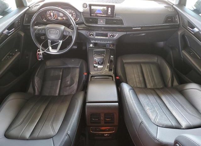 
								2020 Audi Q5 full									