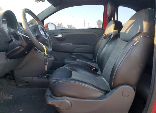 
								2013 Fiat 500 full									