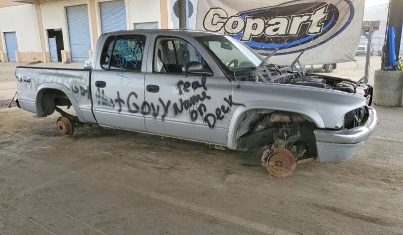 
								2004 Dodge Dakota full									
