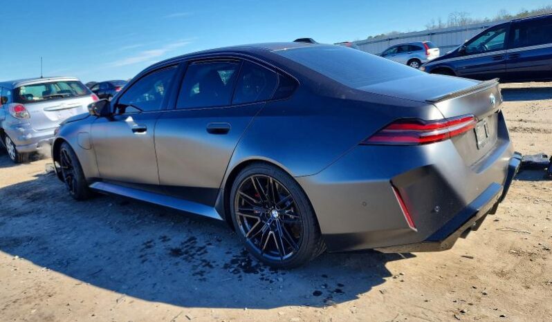 
								2025 BMW M5 full									