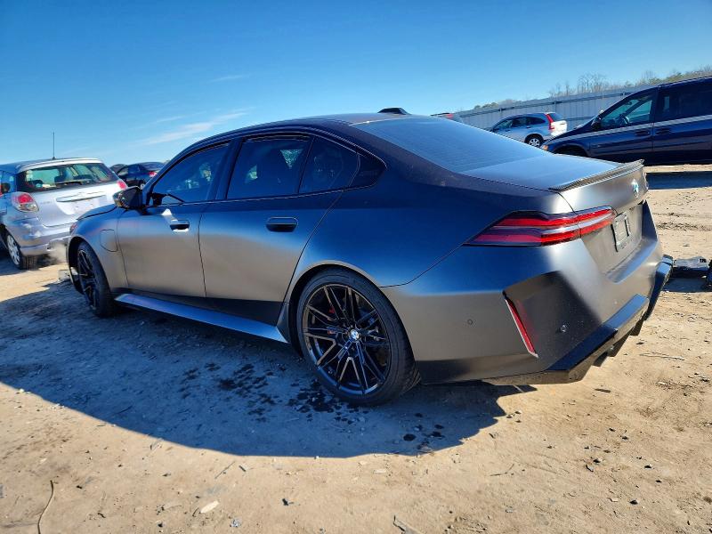 2025 BMW M5