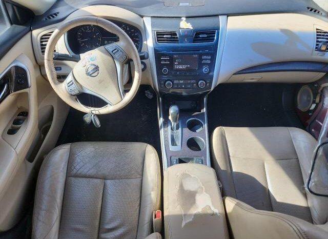 
								2015 Nissan Altima 2.5 full									
