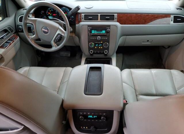 
								2012 Gmc Yukon full									