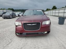 
										2017 Chrysler 300 full									