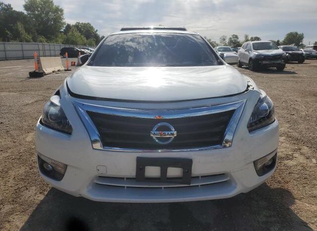 
								2015 Nissan Altima 2.5 full									