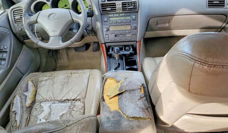 
								1999 Lexus Gs 300 full									