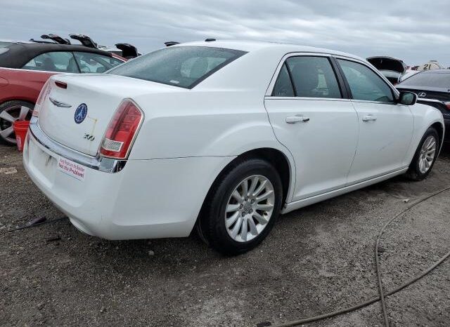 
								2014 Chrysler 300 full									