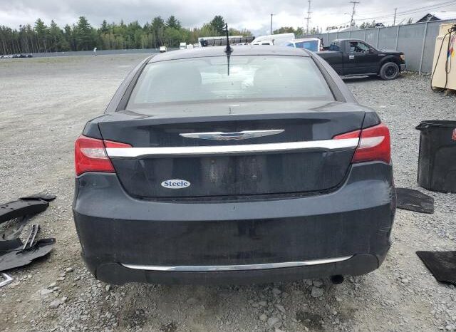 
								2013 Chrysler 200 lx full									