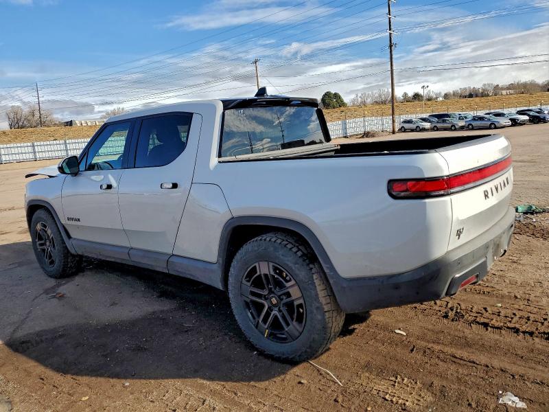 2025 Rivian R1t