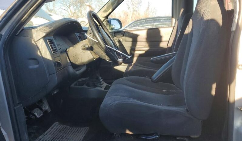 
								2004 Dodge Dakota full									