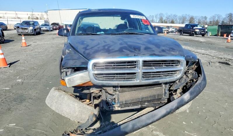 
								2004 Dodge Dakota full									