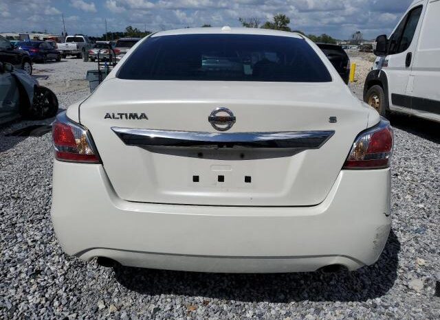 
								2015 Nissan Altima 2.5 full									