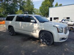 
										2015 Gmc Yukon full									