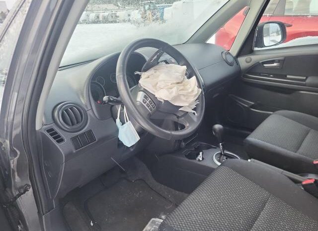 
								2013 Suzuki Sx4 full									