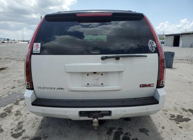 
								2013 Gmc Yukon full									