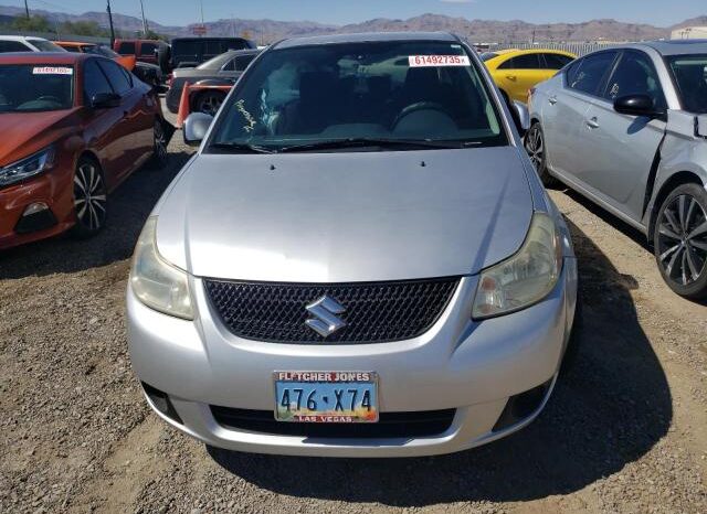 
								2013 Suzuki Sx4 full									