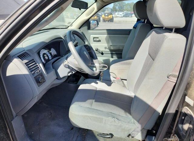 
								2005 Dodge Dakota full									