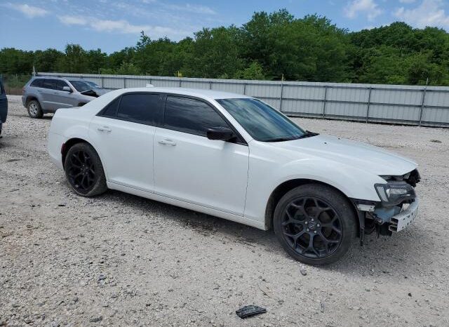 
								2019 Chrysler 300 tourin full									
