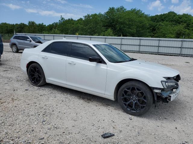 2019 Chrysler 300 tourin