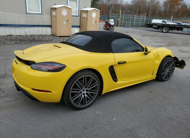 
								2021 Porsche Boxster full									