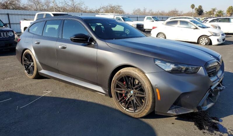
								2025 BMW M5 full									