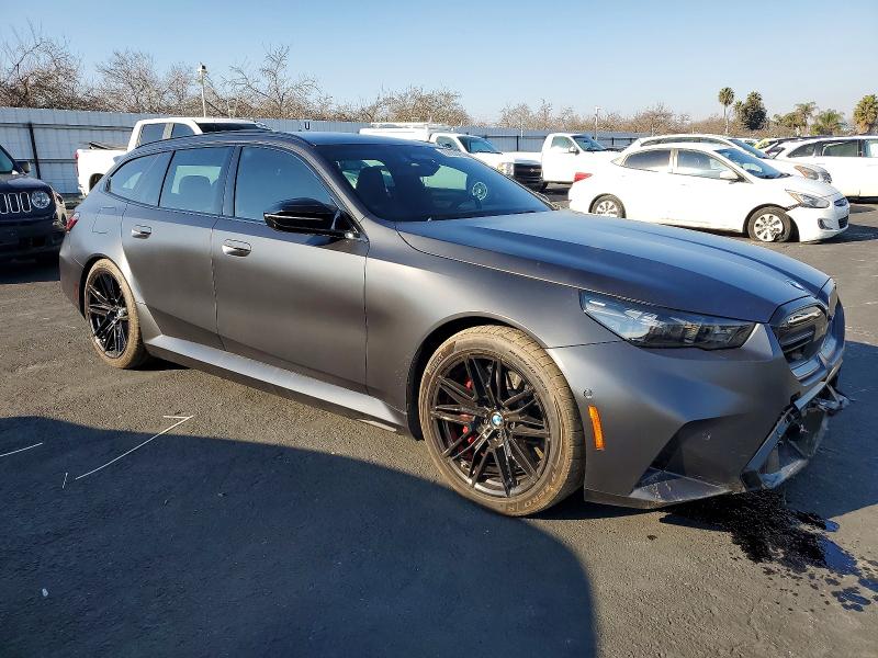2025 BMW M5