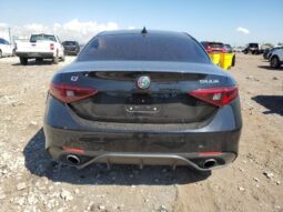 
										2017 Alfa romeo Giulia q4 full									