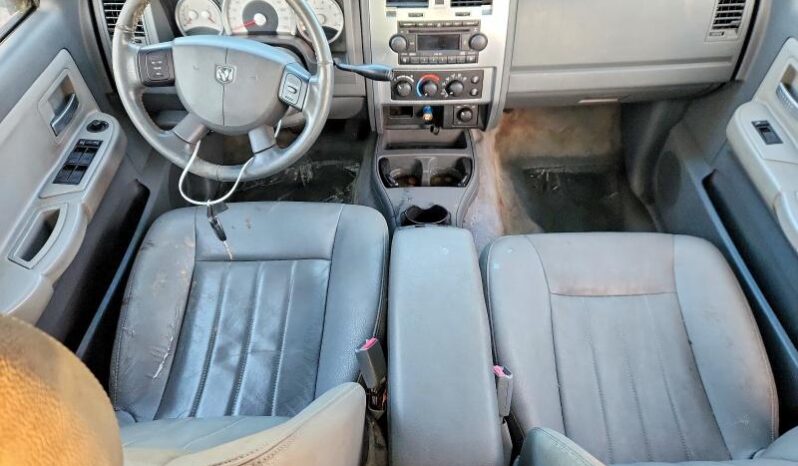 
								2005 Dodge Dakota full									
