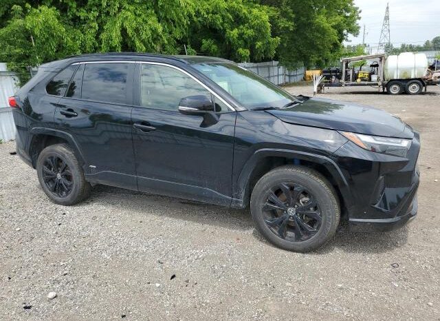 
								2022 Toyota Rav4 full									