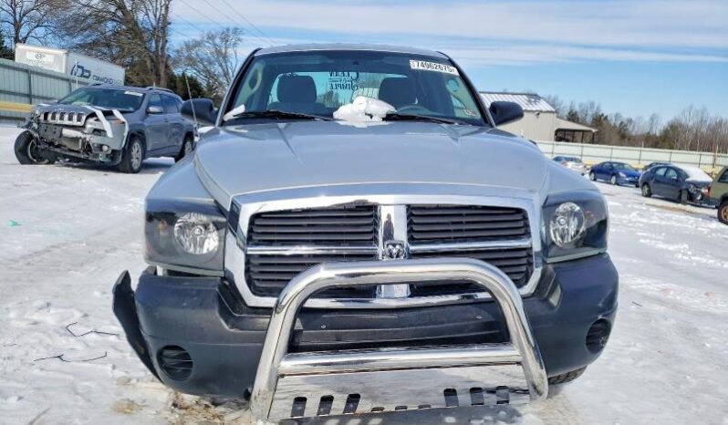 
								2006 Dodge Dakota full									