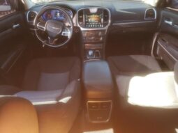 
										2019 Chrysler 300 tourin full									