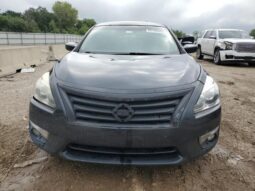 
										2015 Nissan Altima 2.5 full									