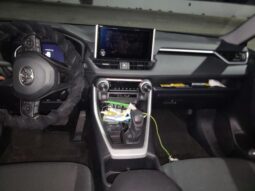 
										2025 Toyota Rav4 full									