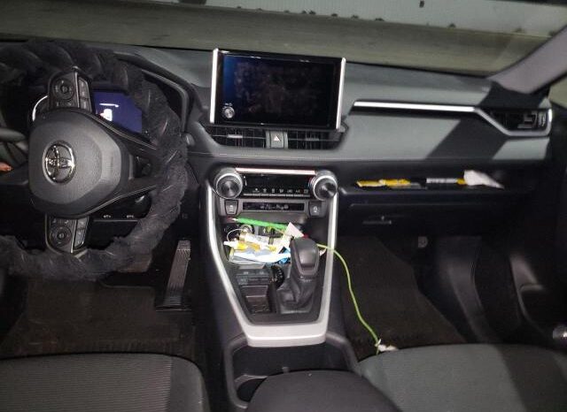 
								2025 Toyota Rav4 full									