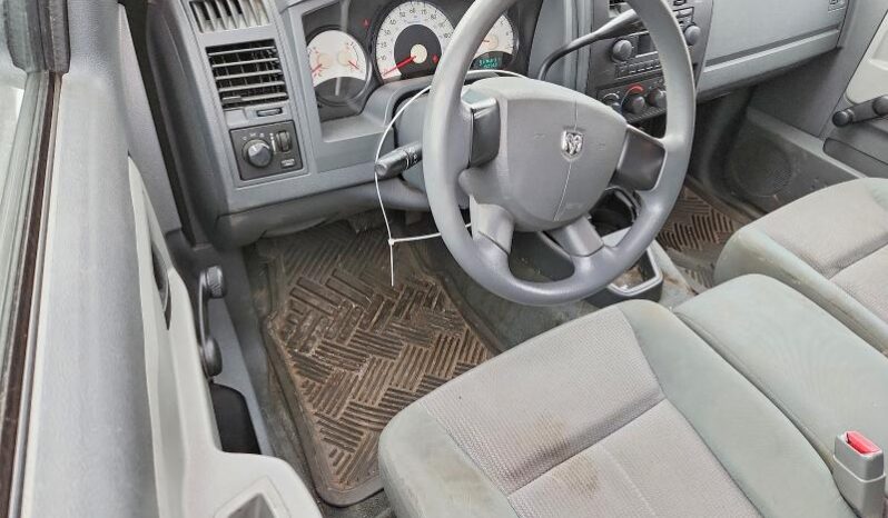 
								2005 Dodge Dakota full									